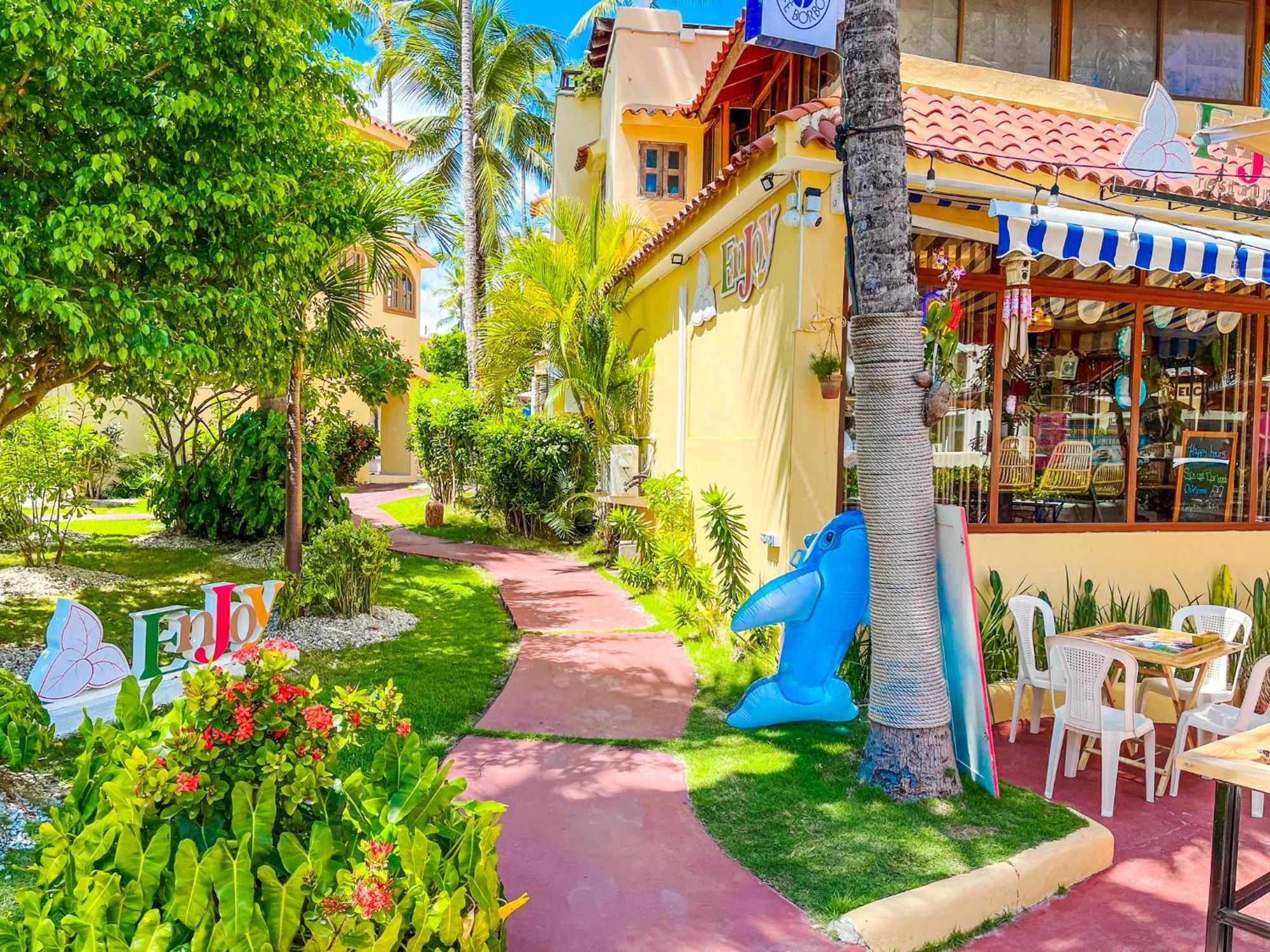Caribbean Mojito Beach Wifi And Long Term Los Corales Beach Club & Spa Hotel Punta Cana